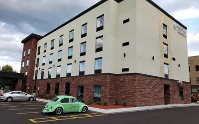 Cobblestone Hotel and Suites Janesville