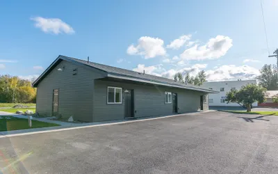 Colony Suites