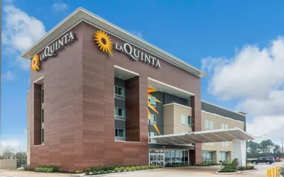 La Quinta Inn and Suites by Wyndham Houston Spring South