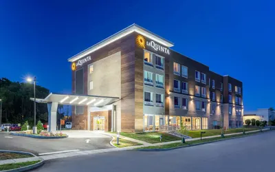 La Quinta Inn & Suites by Wyndham Bloomington