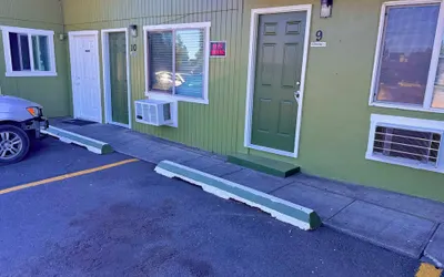 Chalet Motel