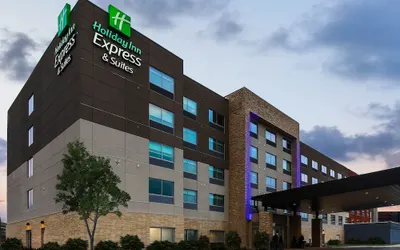 Holiday Inn Express & Suites Chicago O'Hare Airport, an IHG Hotel