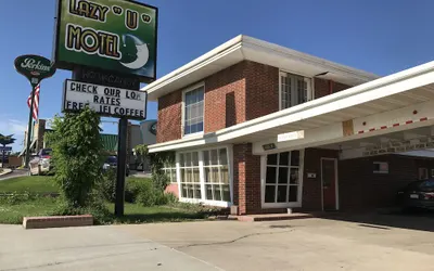 Lazy U Motel