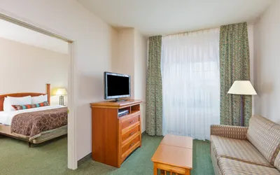 1 Bedroom Suite 1 King Bed Nonsmoking