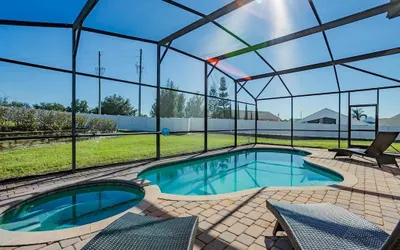 Lazy Breeze Villa- Pool/Spa, Gameroom, near Disney