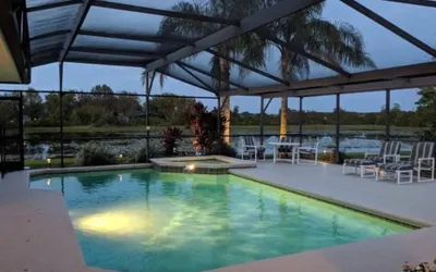 Hidden Waterfront Oasis - 18 minutes to the Disney