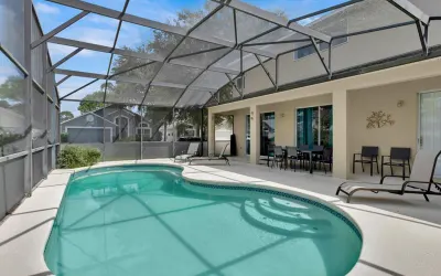 Beautiful 7 BR Pool Home- Southern Dunes