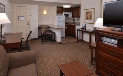 1 Bedroom Suite 2 Double Beds Nonsmoking