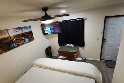 Photo 2 - 69B Studio w/Kitchenette near Grand Canyon South Rim Sleeps 4