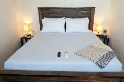 Photo 4 - Grand Canyon Gateway: Private Suite with Kitchenette-Sleeps 4