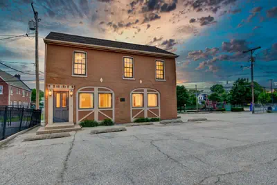 Photo 2 - The Bressmer | The Carriage House