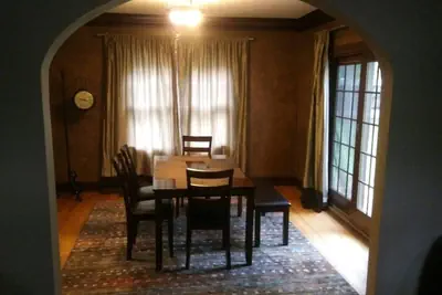 Photo 4 - Historic Twin Tudors Inn Northwest Room (KP1404NW)