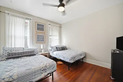 Photo 2 - Stylish 3BR Stay in Springfield Jax