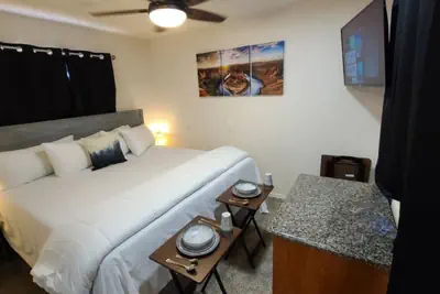 Photo 5 - 69B Studio w/Kitchenette near Grand Canyon South Rim Sleeps 4