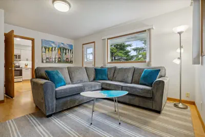 Photo 4 - Seaside Surf Bungalow