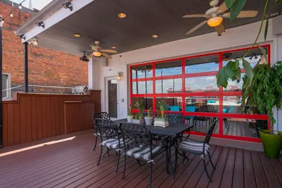Photo 5 - The Titan Penthouse Downtown