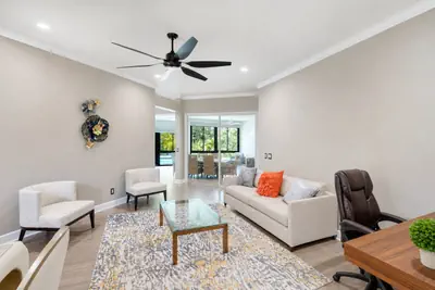Photo 3 - Luxury Pool Home in Riverview Tampa