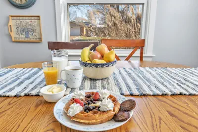 Photo 3 - 2 Doubles in Bed & Breakfast + Hot Tub
