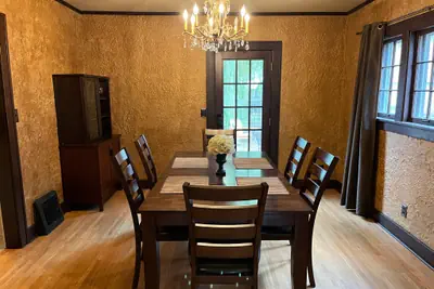 Photo 5 - Historic Twin Tudors Inn Northwest Room (KP1400NW)