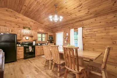 Photo 5 - Maplewood Cabin