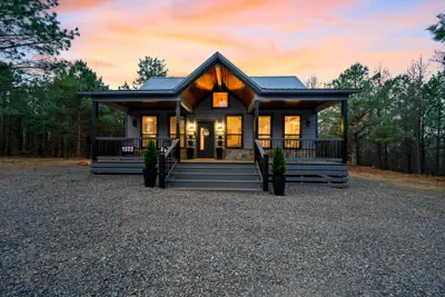 Photo 4 - HAPPY PLACE HIDEAWAY