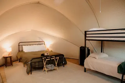 Photo 2 - Glamping Escape at Manzano Mountain Retreat