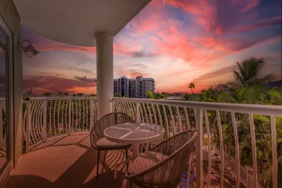 Photo 5 - Coastal Serenity - Relaxing Beach Retreat