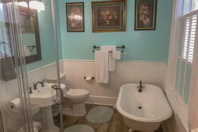 Photo 3 - Bed & Breakfast private room near wine tours