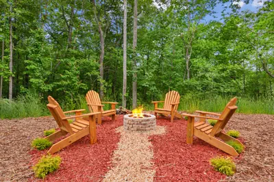 Photo 5 - Serenity Hillside Retreat