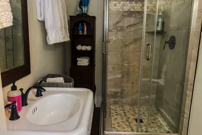 Photo 2 - Traditional Bed & Breakfast private room and bath