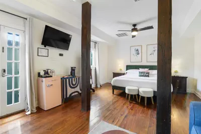 Photo 3 - The Shorty Guest House