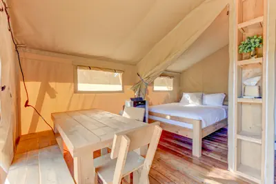 Photo 3 - 12 Fires Winery - Glamping #2