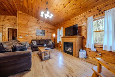 Photo 4 - Maplewood Cabin