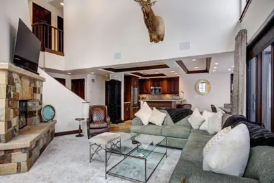Photo 4 - Luxury Ski-in 3 Br Penthouse Inside Pines Lodge, Sleeps 10!