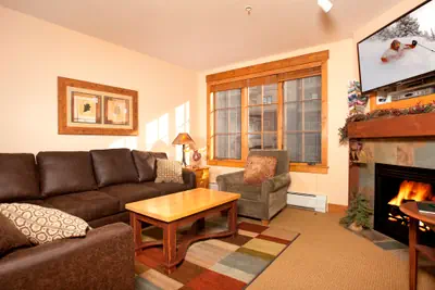 Photo 3 - 2Br Condo @ Springs 8848~Walk to slopes