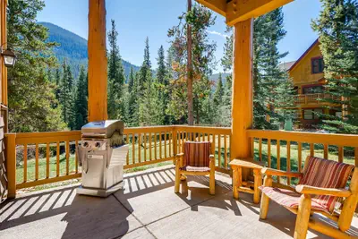 Photo 4 - Dog Friendly Condo With Private Patio, on shuttle route