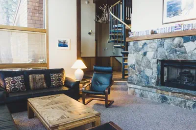 Photo 2 - Spacious Summer Getaway  4Br 4.5Ba Mountain Home