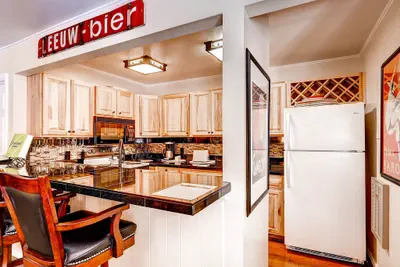 Photo 2 - Spacious, Upgraded 2 Bdr w/ Fireplace & Hot Tub Access