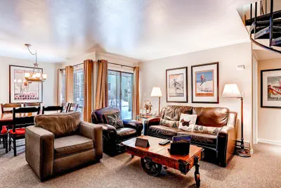 Photo 5 - Spacious, Upgraded 2 Bdr w/ Fireplace & Hot Tub Access