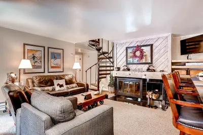 Photo 4 - Spacious, Upgraded 2 Bdr w/ Fireplace & Hot Tub Access