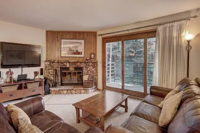 Photo 3 - 204 Snowdance Manor