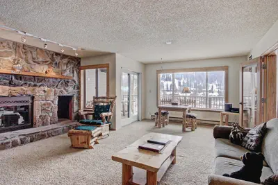 Photo 2 - 221 Cinnamon Ridge I
