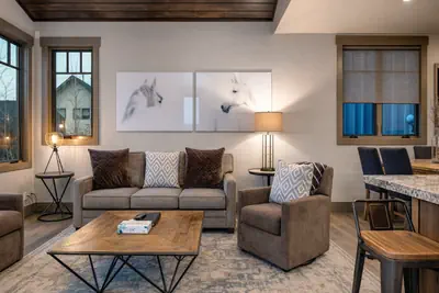 Photo 3 - 920 Modern Mountain Escape in the Heart of Park City
