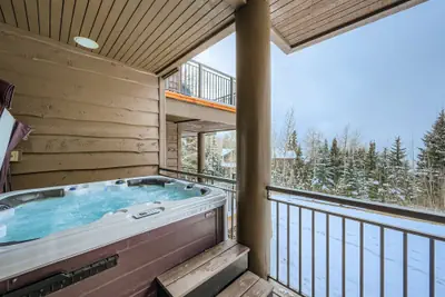 Photo 5 - Lucky Star 2 Ski In Out Deer Valley Retreat Hot Tub and Views