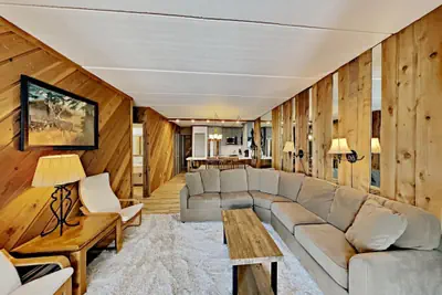 Photo 2 - 3 Bedroom Condo with Amazing Location Just Steps to Mammoth Mountain (Unit 301 at 1849)