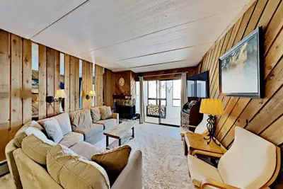 Photo 3 - 3 Bedroom Condo with Amazing Location Just Steps to Mammoth Mountain (Unit 301 at 1849)
