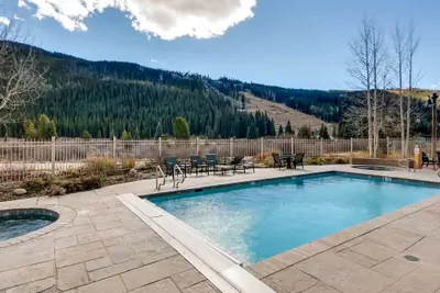 Photo 2 - 1Br Condo @ Red Hawk 2291~Walk to Gondola~Kids Ski Free!
