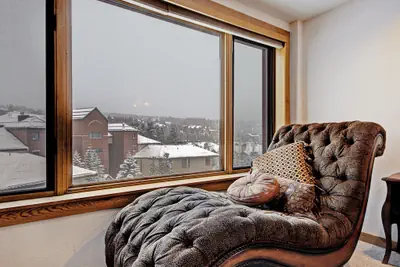 Photo 5 - Ski-in/Ski-out Studio w/Snowy Alpine Views - Walk to Main St