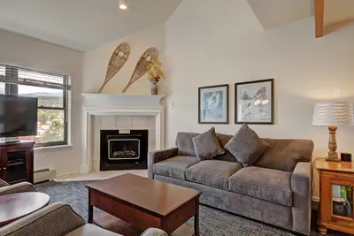 Photo 3 - Perfectly Located 1Br With loft- Close to Lifts & Downtown