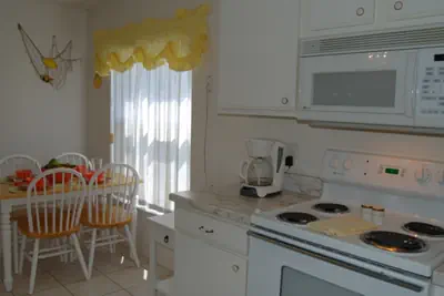 Photo 5 - 3 bedroom villa with a private pool!